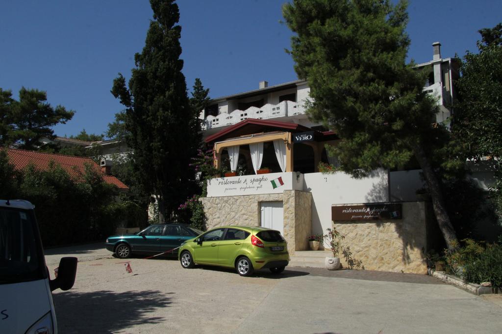 Novalja Guesthouse Economy Rooms Exterior photo